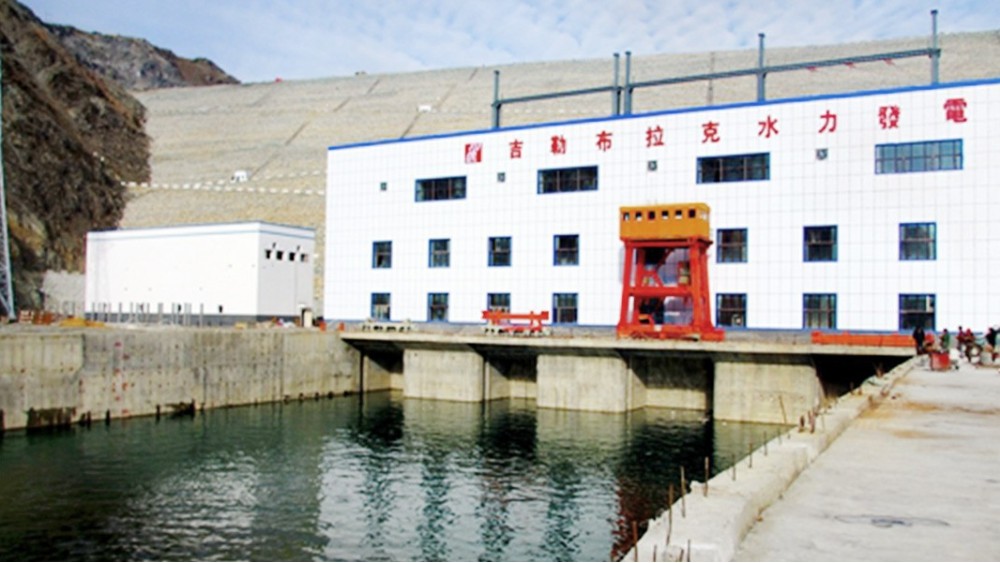 华东工控 | 新疆吉勒布拉克水电站双向门式启闭机电气控制系统案例